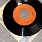 اسطوانات محمد عبدالوهاب ( تم البيع )