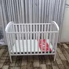 سرير اطفال