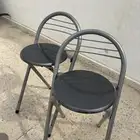 طاولة مطبخ بكرسيين