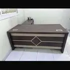 طاولة مكتب
