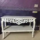 طاوله دورين