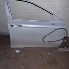 كامري باب و رافرف كامري وكله معد الي مخطاط بسود دقشه