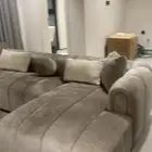 كنب زاوية شبه جدي