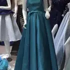 فساتين للبيع مبلغ رمزي