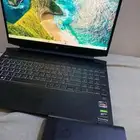 لاب توب وكنب ومغسلة يدين و لاب توب نظيف