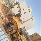 شيولات ومعدات للإيجار