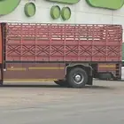 صندوق لوري طوله سته ونصف