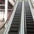 سلالم كهربائية
