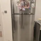 ثلاجه للبيع مستعمله بحاله ممتازه بالمستودع