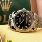 ساعات جديده الكميه محدوده
