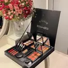 بكس مكياج ماركة