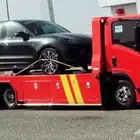 سطحة لنقل وسحب
