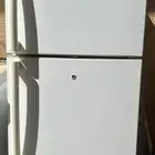 ثلاجه وسط ممتاذه