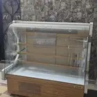 ثلاجة عرض