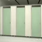 قواطع حمامات الفينوليك