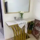 طاولات ارضيه ومدخليه مع مرايه