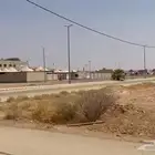 للبيع ارض سكنية زاوية في الهدار تقبل التجزئة