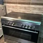 فرن غاز Amana نظيف