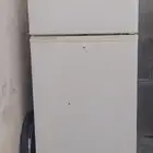 ثلاجه شغل ونظيفه للبيع