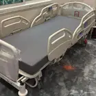سرير طبي كهربائي