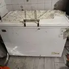 ثلاجه صغيره وفريزر للبيع