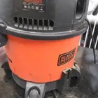 مكنسة كهربائيه