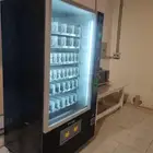 ثلاجة بيع ذاتي