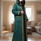 فروه نسائي مع قبوع الراس