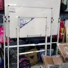 سبورات ألمنيوم بعجلات بمقاسات مختلفة