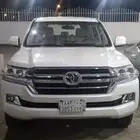 لاندكروزر موديل 2018