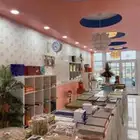 محل حلويات وورود للتقبيل في العيدابي