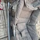 كرسي اطفال للسيارة مع عربة مشي للطفل وكرسي