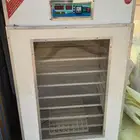 للبيع حضانات صوص و فقاسات .