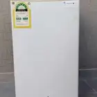 ثلاجة للبيع بحاله ممتازه