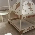 للبيع مشب ملكي وكراسي عدد 4