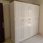 سرير مرتب  دولاب سير جمل