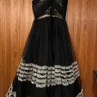 فستان نسائي