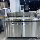 يوجد لدينه ثلاجات عرض السلطات بجميع الانواع ومقاسات
