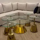 طاولات وكراسي