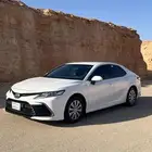كامري 2022 ستاندر ابيض LE