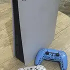 بلستيشن فايف للبيع بلمحقاته كامله.