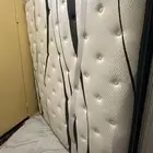 مرتبة سرير نفرين نظيفه