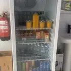 ثلاجة عرض