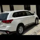 ميتسوبيشي اوتلاندر
