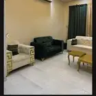 أثاث مجلس للبيع مع الستارة والطاولات الخشب