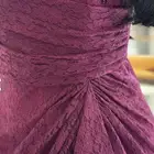 فستان سهره عنابي مقاس M المقاسات في الصور