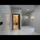 ملحق مع سطح جديد