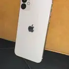 للبيع ايفون 11 نظيف