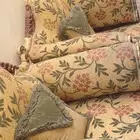 كنب للبيع مرتبه طويله و كرسيين ثنين وكنب وسط