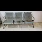 كرسي انتظار حديد ثلاثي 100 ريال